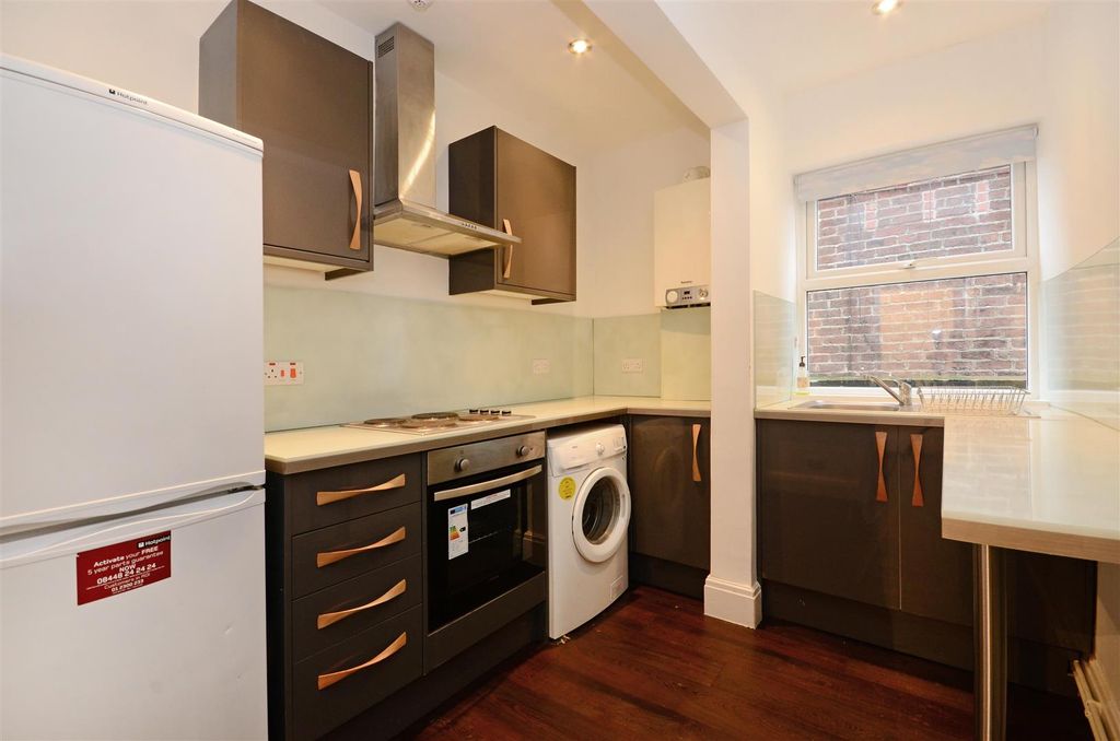 Property photo 2 of 12 Kitchen.Jpg