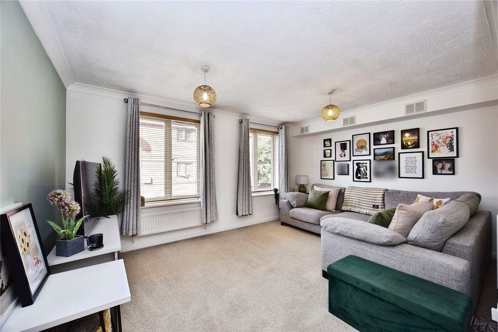 Property photo 1 of 15 Picture No. 21