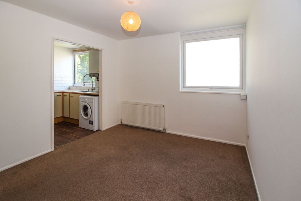 Property photo 3 of 7 Dining Room
