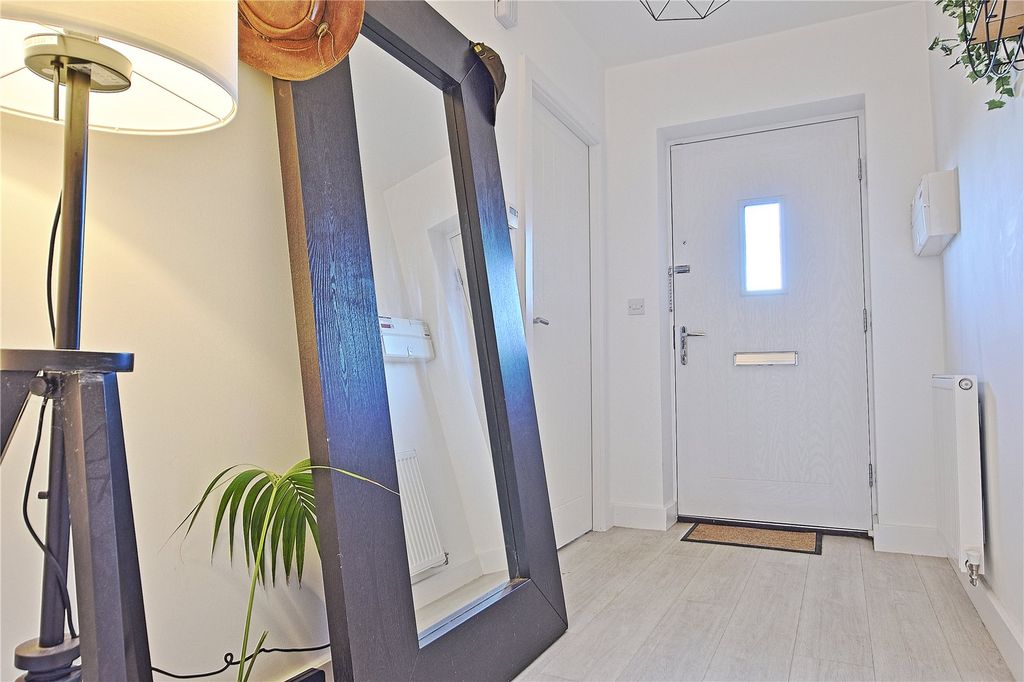 Property photo 2 of 21 Picture No. 01