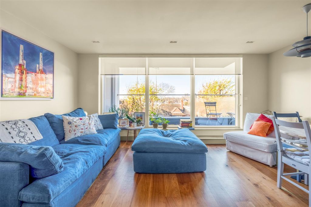 Additional image 16 of 3 bed flat to rentPalmeira Avenue, Hove BN3