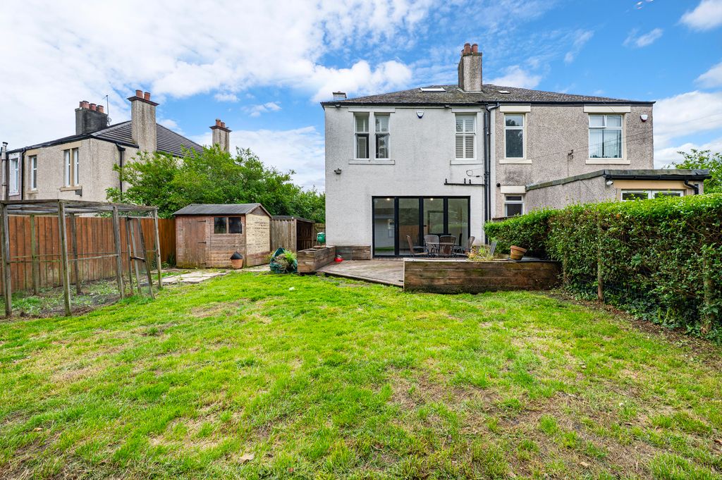 Property photo 2 of 48