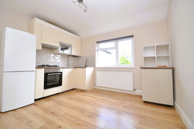 Property photo 2 of 6 Photo 8