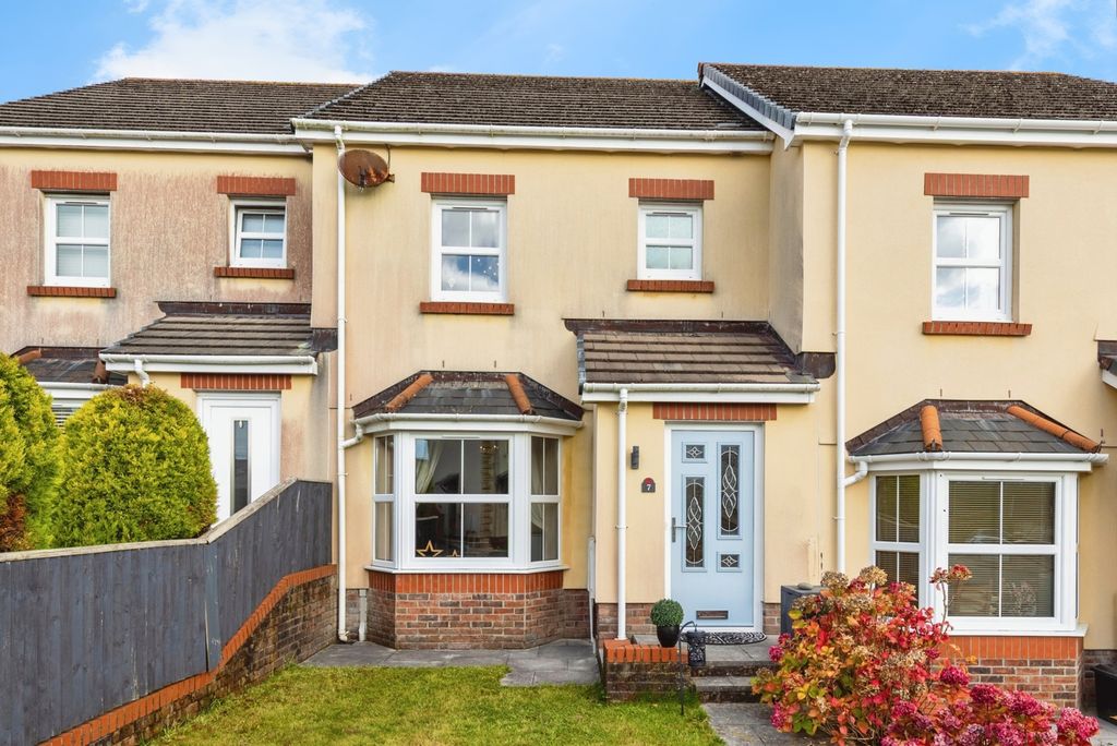 Property photo 1 of 18 Photo