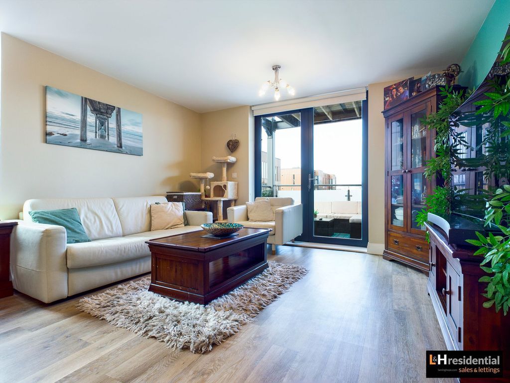 Property photo 2 of 9