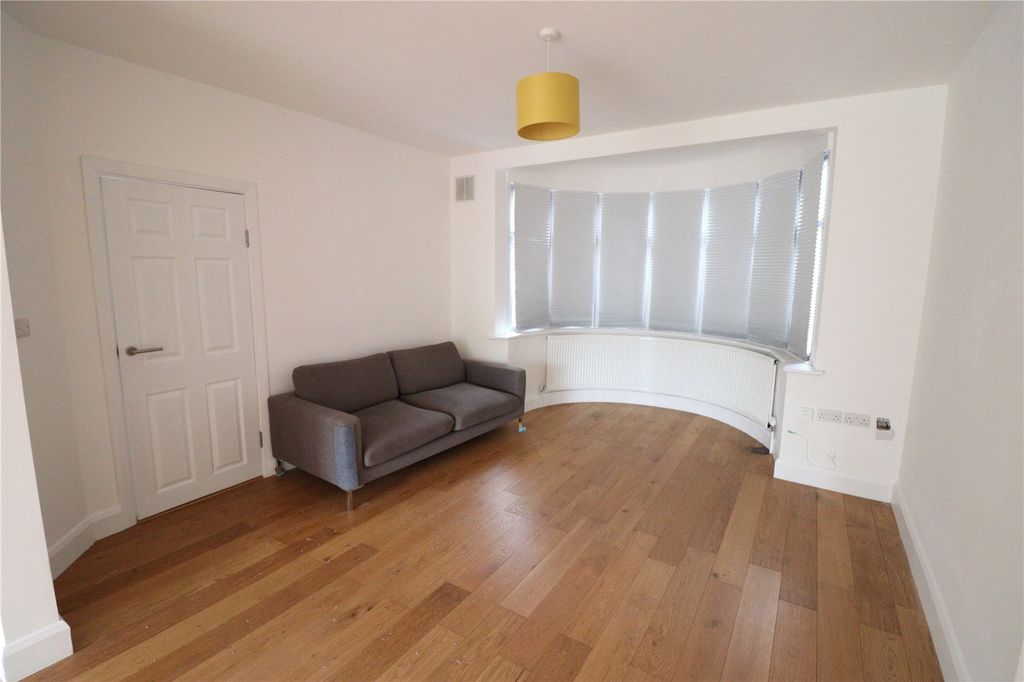 Property photo 3 of 9 Picture No. 02