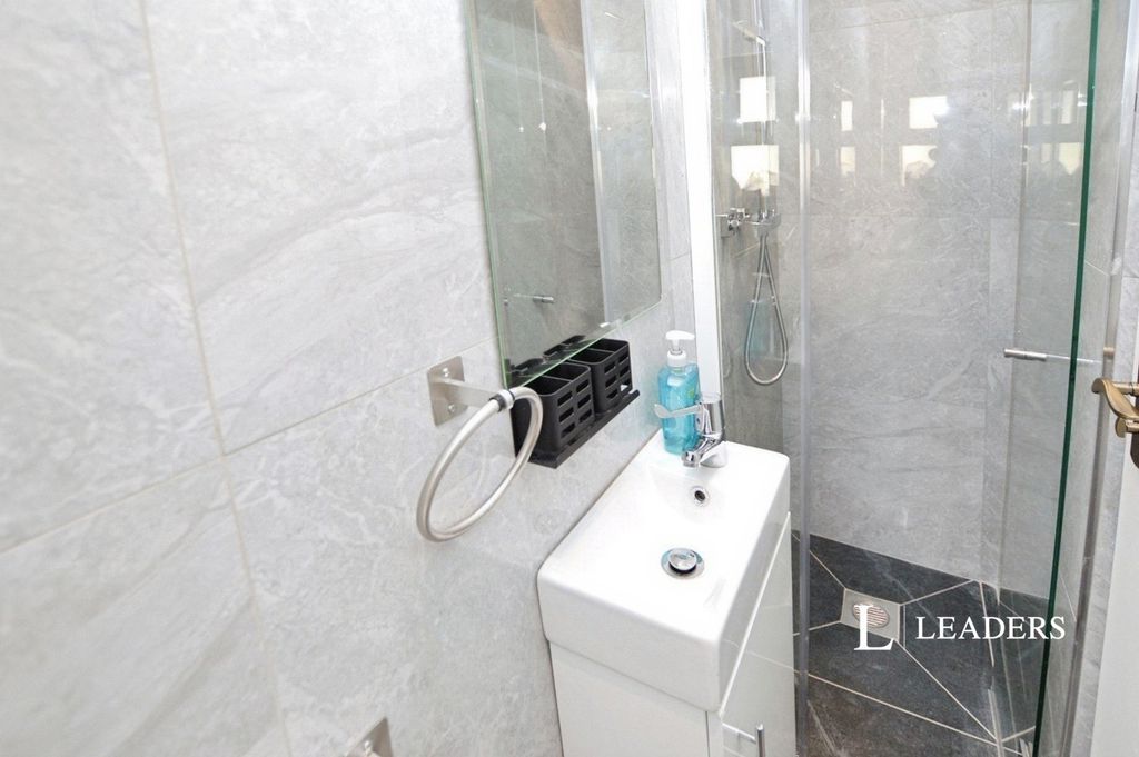 Property photo 2 of 6 Pbox-Img.Jpg