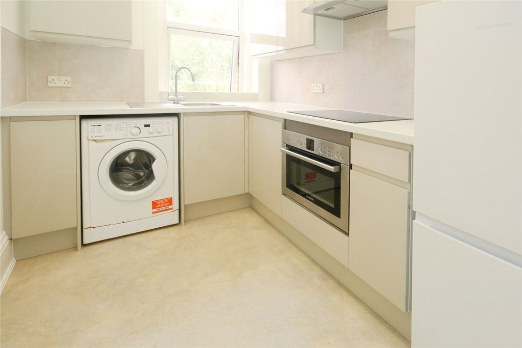 Property photo 2 of 13 Kitchen