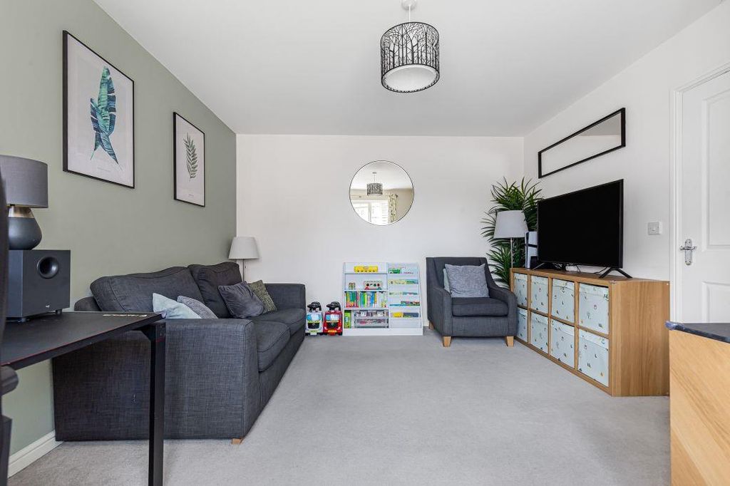 Property photo 3 of 23 15_76373.Jpg