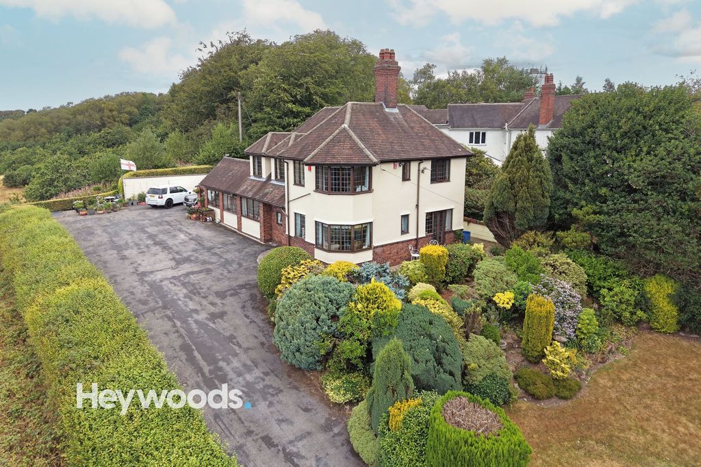 Property photo 1 of 84