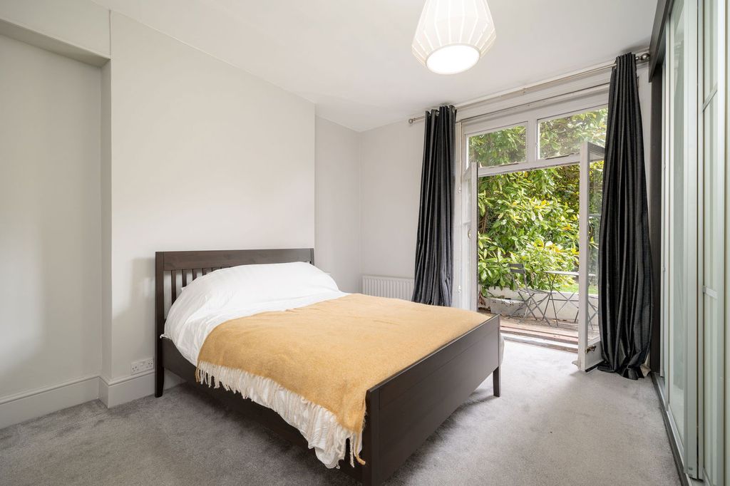 Property photo 3 of 9