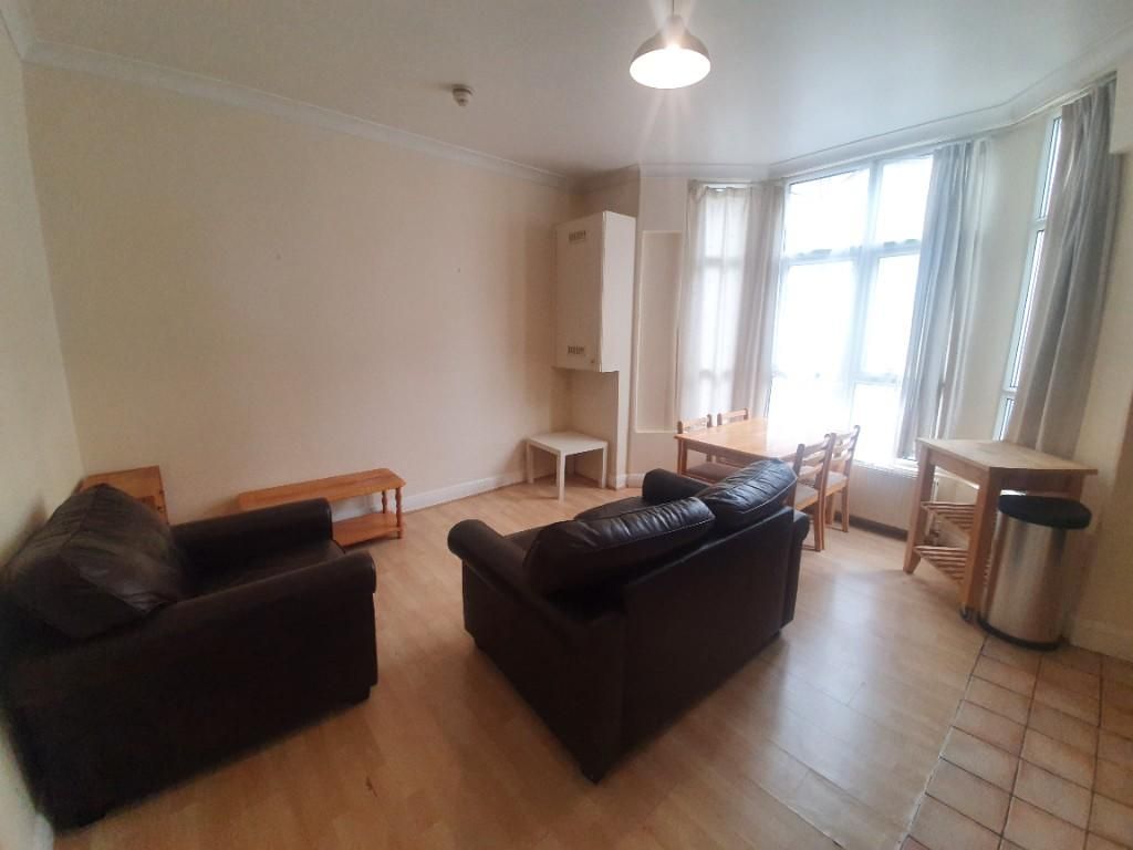 Property photo 2 of 8