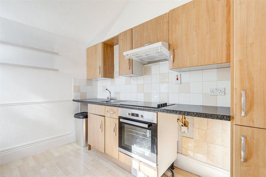Property photo 2 of 10 Picture No. 06