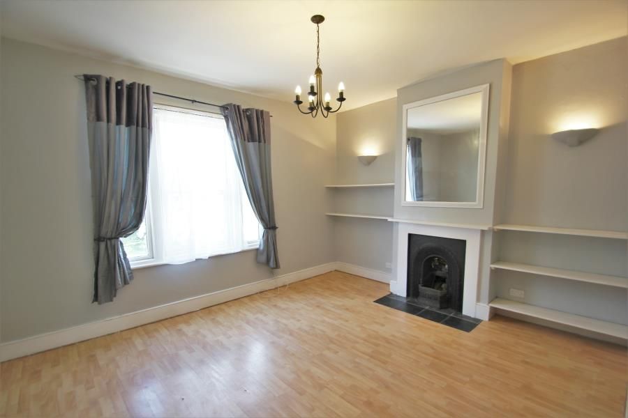 Property photo 3 of 6