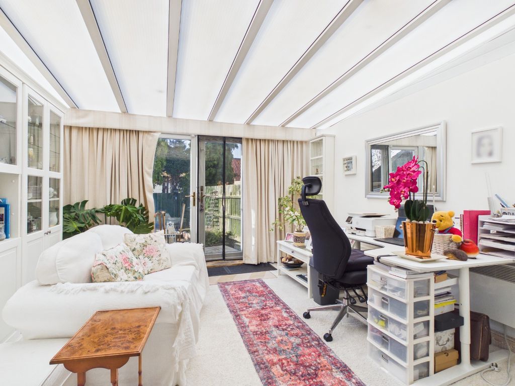 Property photo 3 of 19 4954545