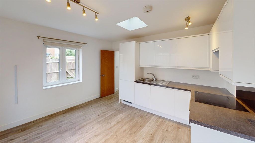 Property photo 1 of 8 41-5-Brighton-Road-Kitchen 1.Jpg