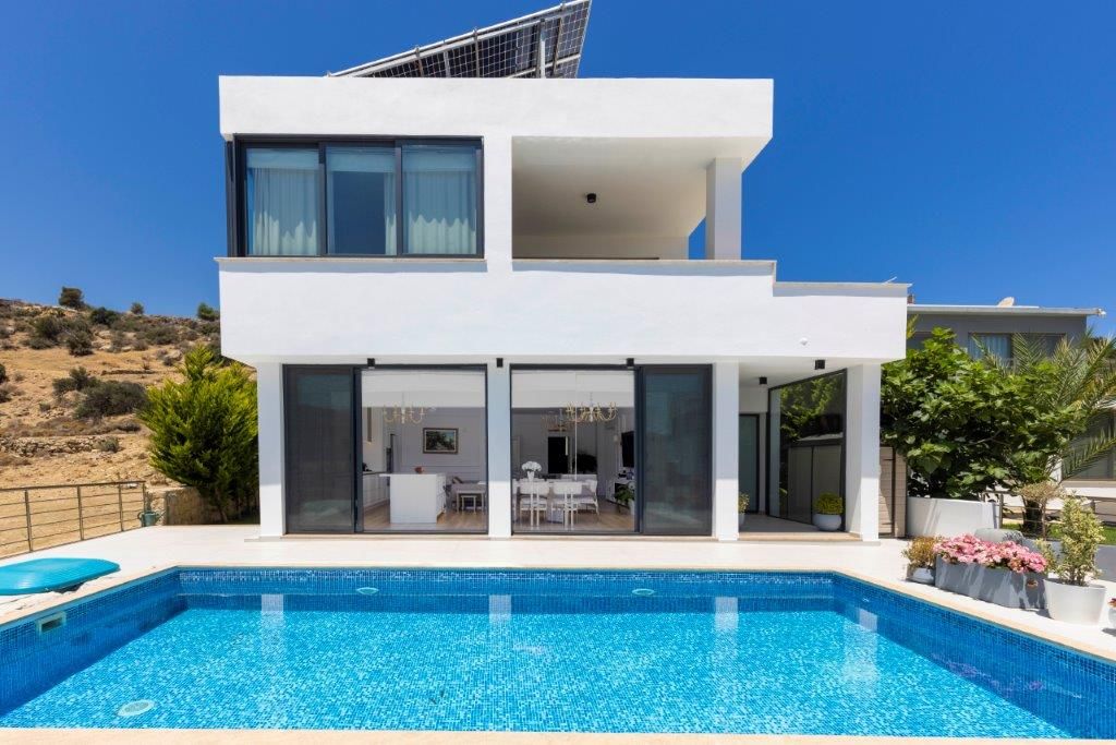 Property photo 1 of 26 Exclusive 4-Bedroom Villa For Sale In Alagadi With Private Swimming Pool Image No 1