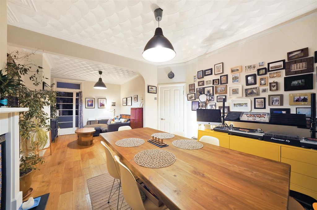 Property photo 1 of 32 97 Davenport Road - Ikgxe95Rsgtukjnmkgor.Jpg