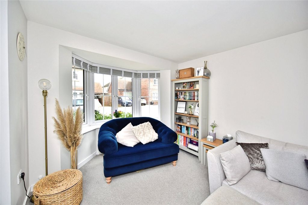 Property photo 2 of 27 Picture No. 04