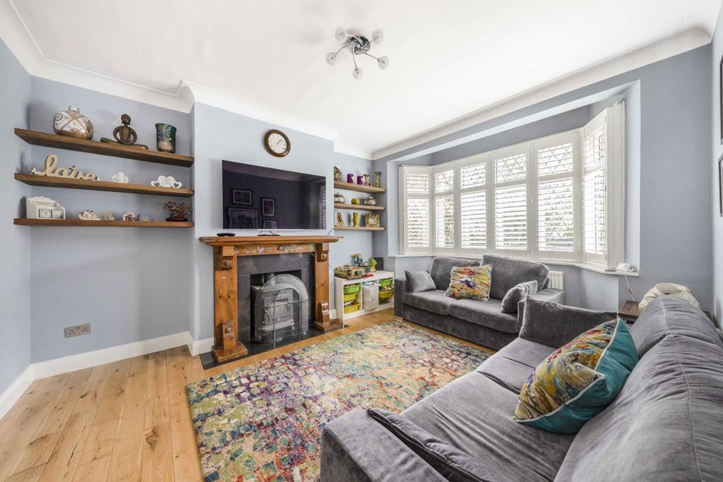 Property photo 2 of 7