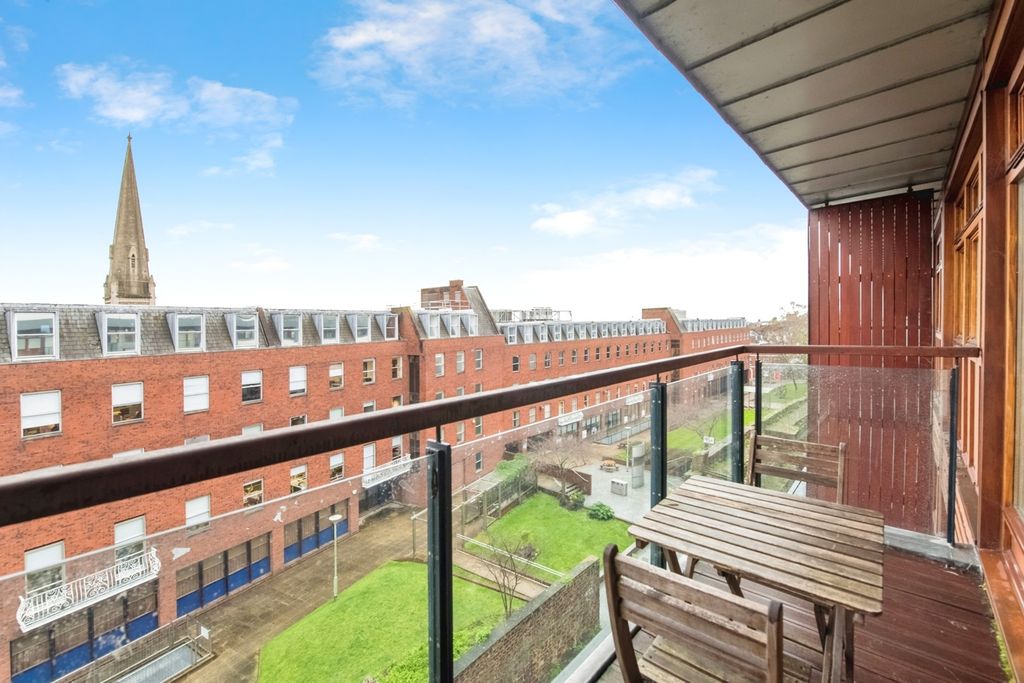 Property photo 1 of 8 Front