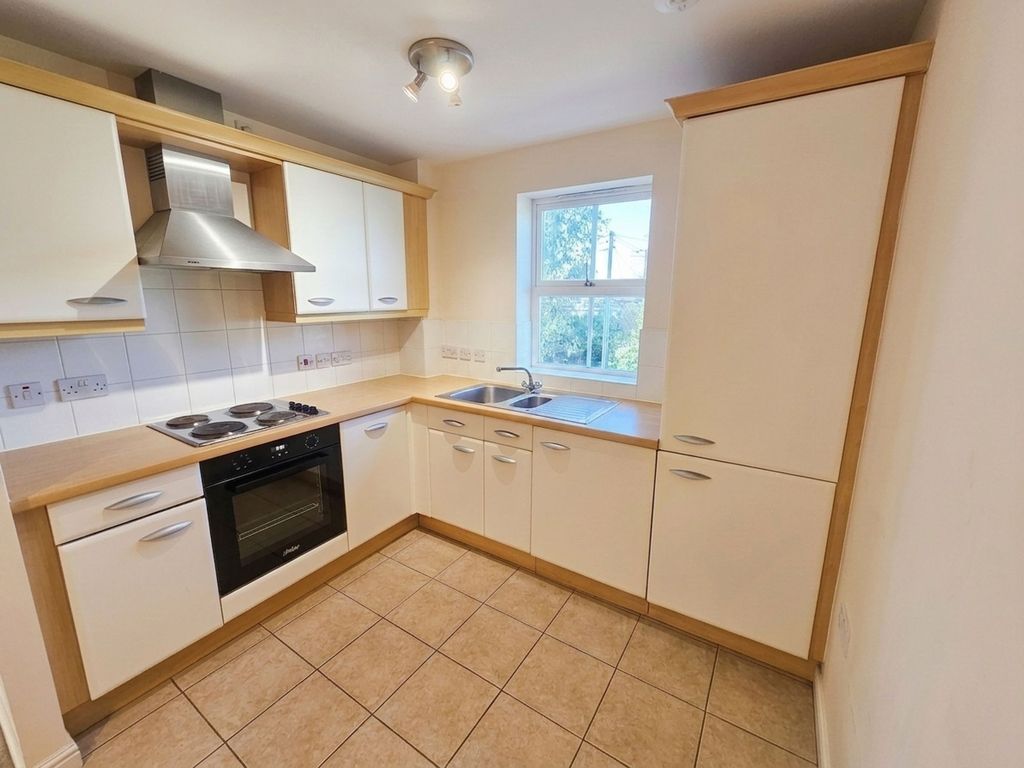Property photo 3 of 8 Kitcehn