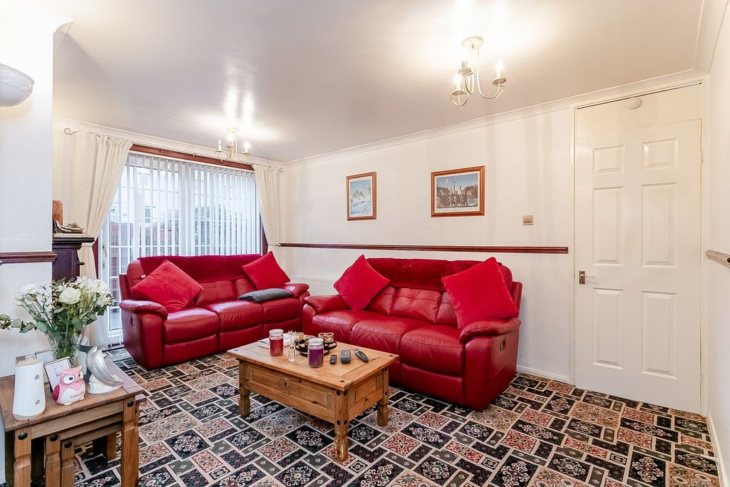 Property photo 3 of 25