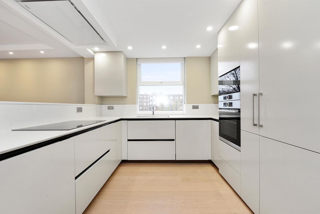 Property photo 2 of 9 Photo 1