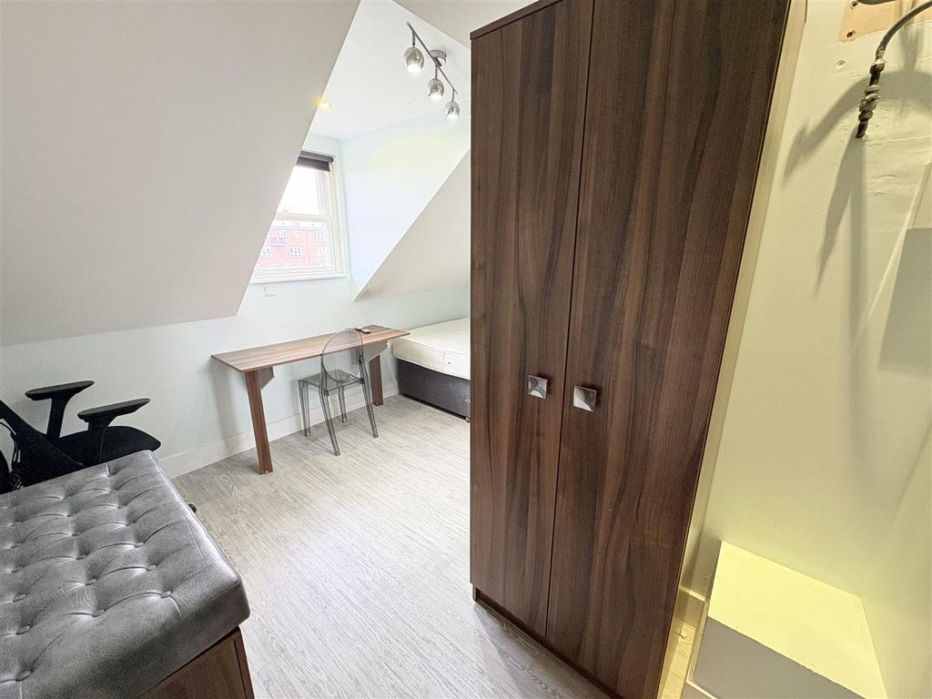 Property photo 3 of 4 Img_2635.Jpg