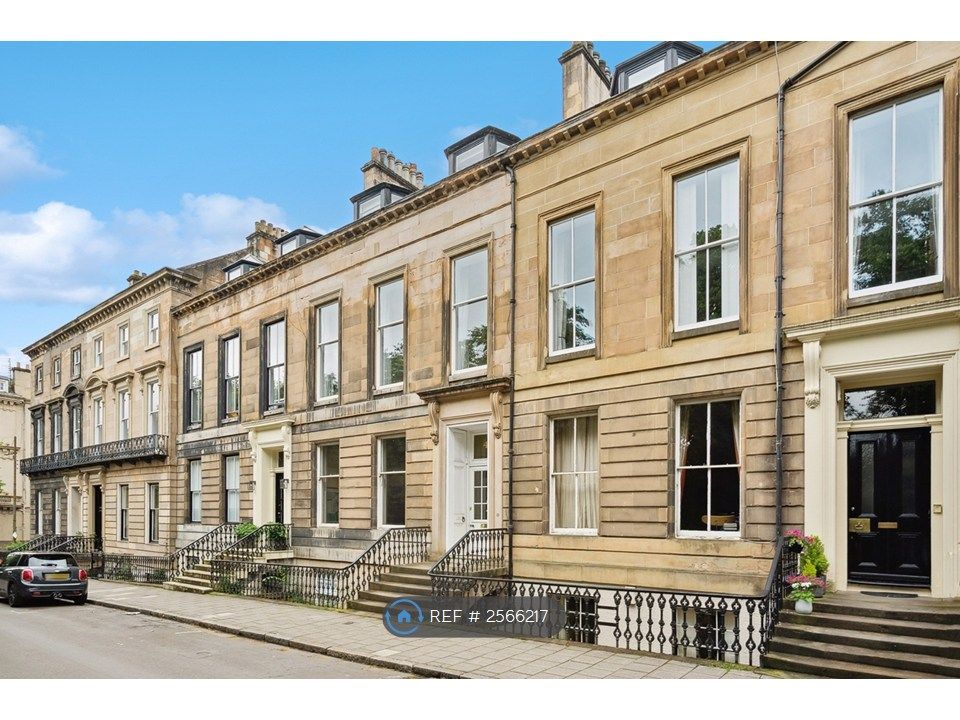 Property photo 1 of 15 1st Floor, 4 Kew Terrace