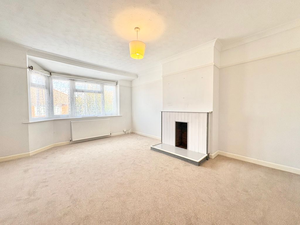 Property photo 1 of 9 Lounge