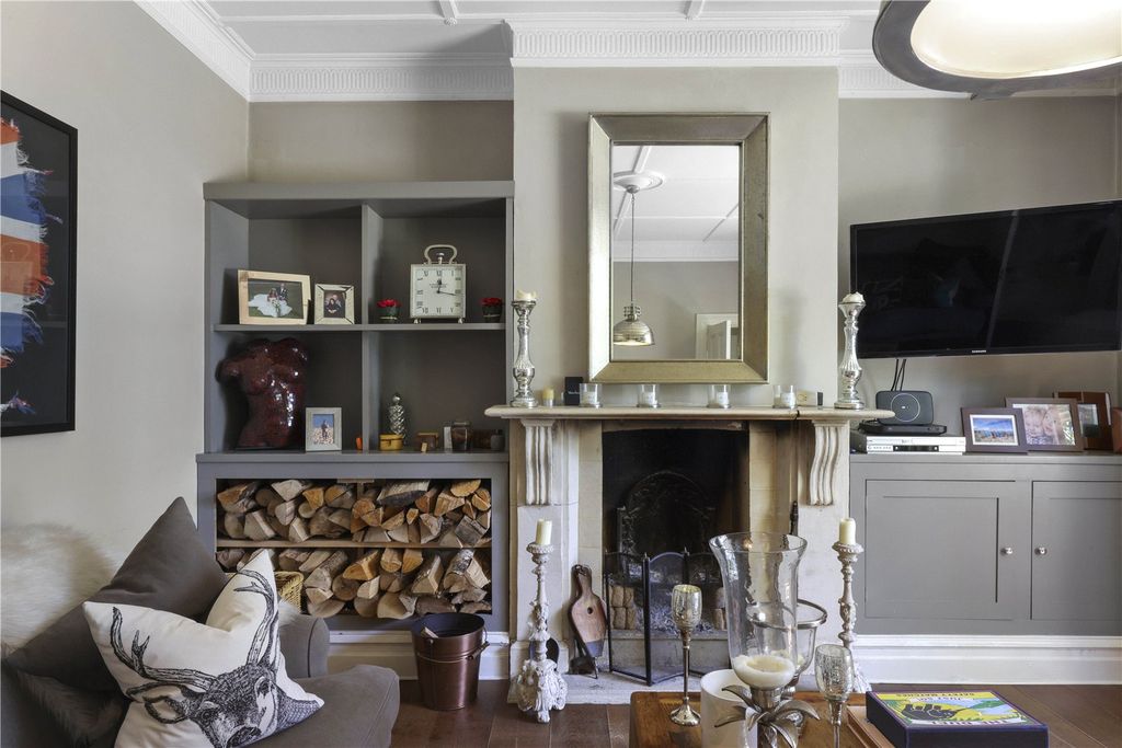 Property photo 2 of 24 Drawing Room