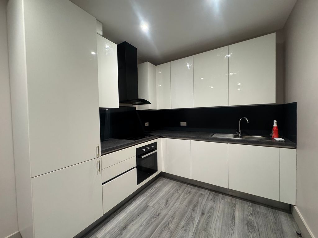 Property photo 1 of 5 Kitchen