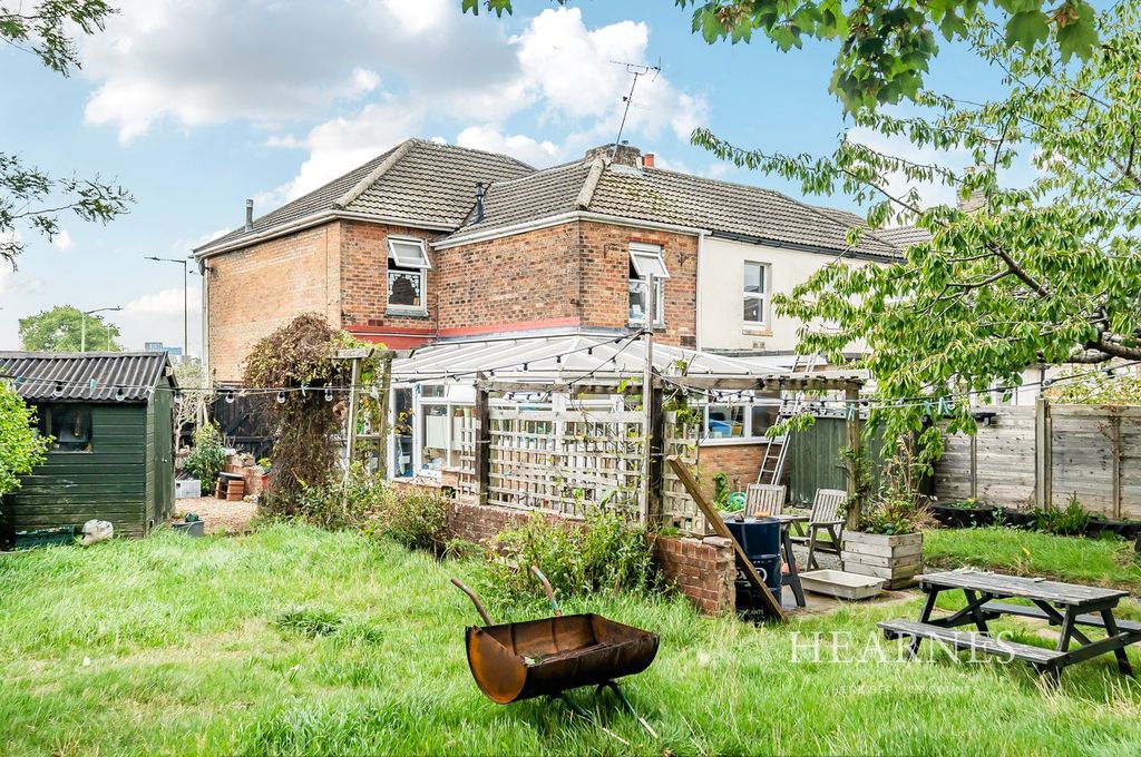 Property photo 1 of 19
