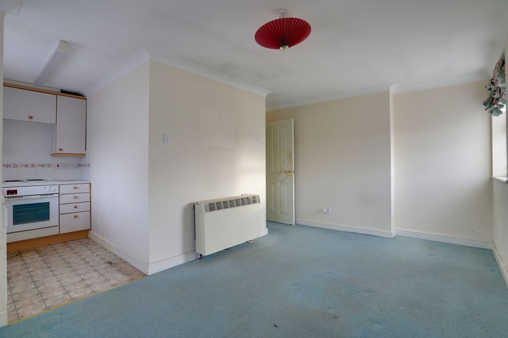 Property photo 2 of 6