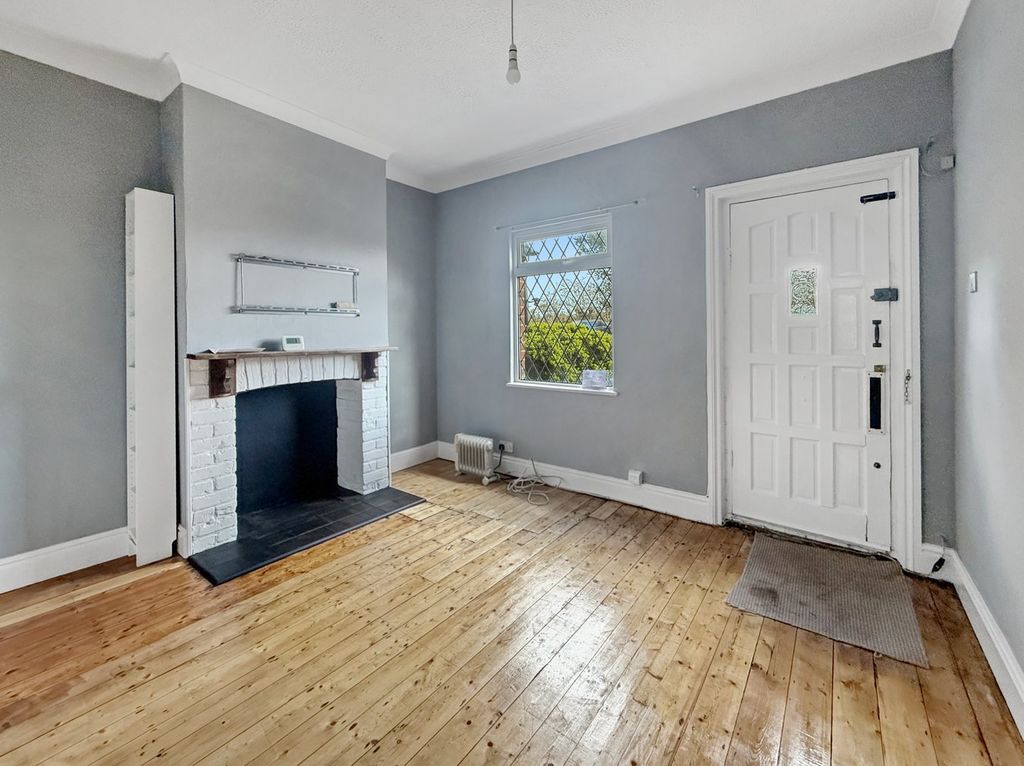 Property photo 2 of 13