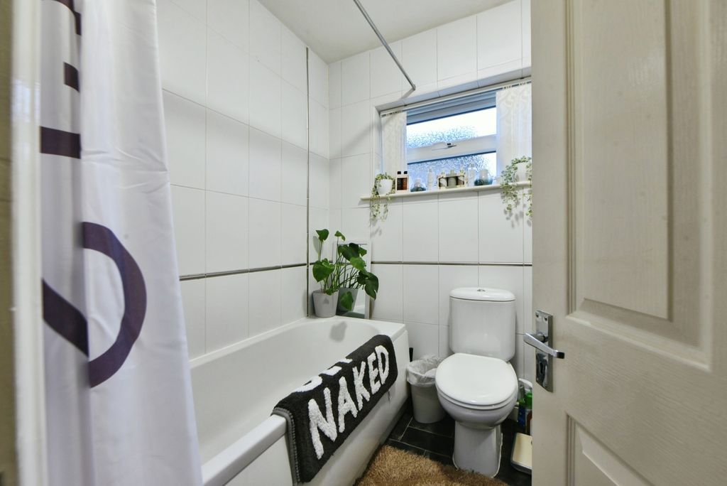 Additional image 17 of 7 bed bungalow for saleBlackshaw Lane, Royton, Oldham, Greater Manchester OL2