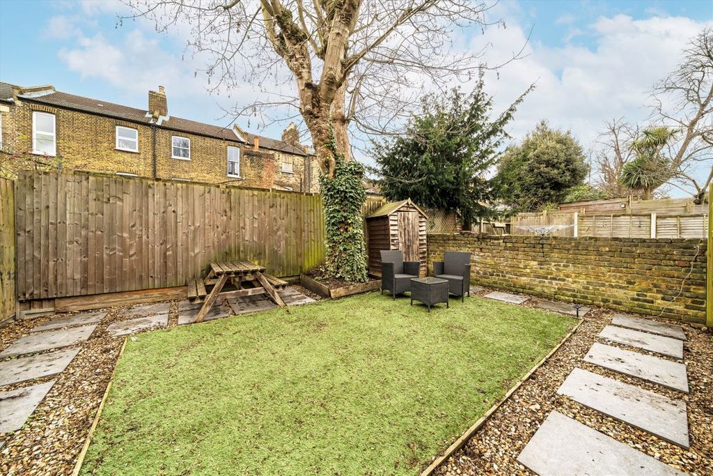 Property photo 3 of 8