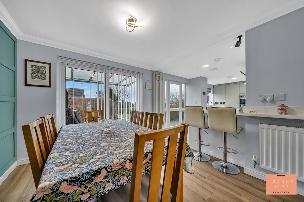 Additional image 11 of 5 bed semi-detached house for saleCaerleon Court, Caerphilly CF83