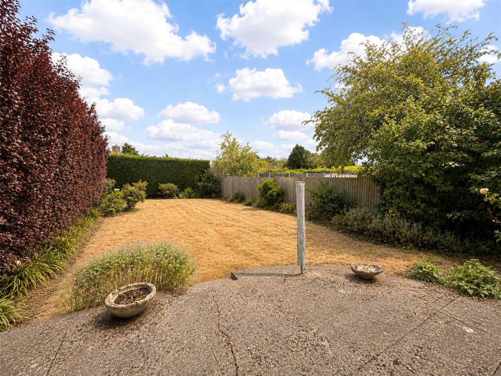 Property photo 3 of 11 Picture No. 12