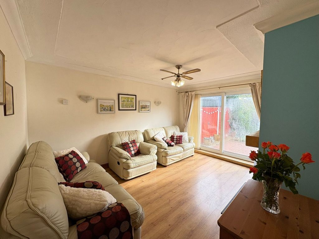 Property photo 3 of 26