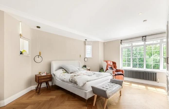 Property photo 3 of 3 Hampstead 4.Png