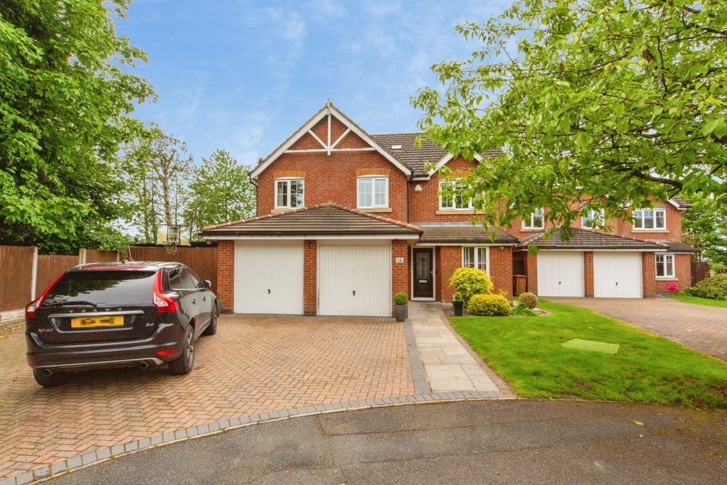 Property photo 1 of 34