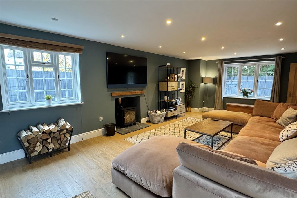 Property photo 3 of 26 Img_2251.Jpg