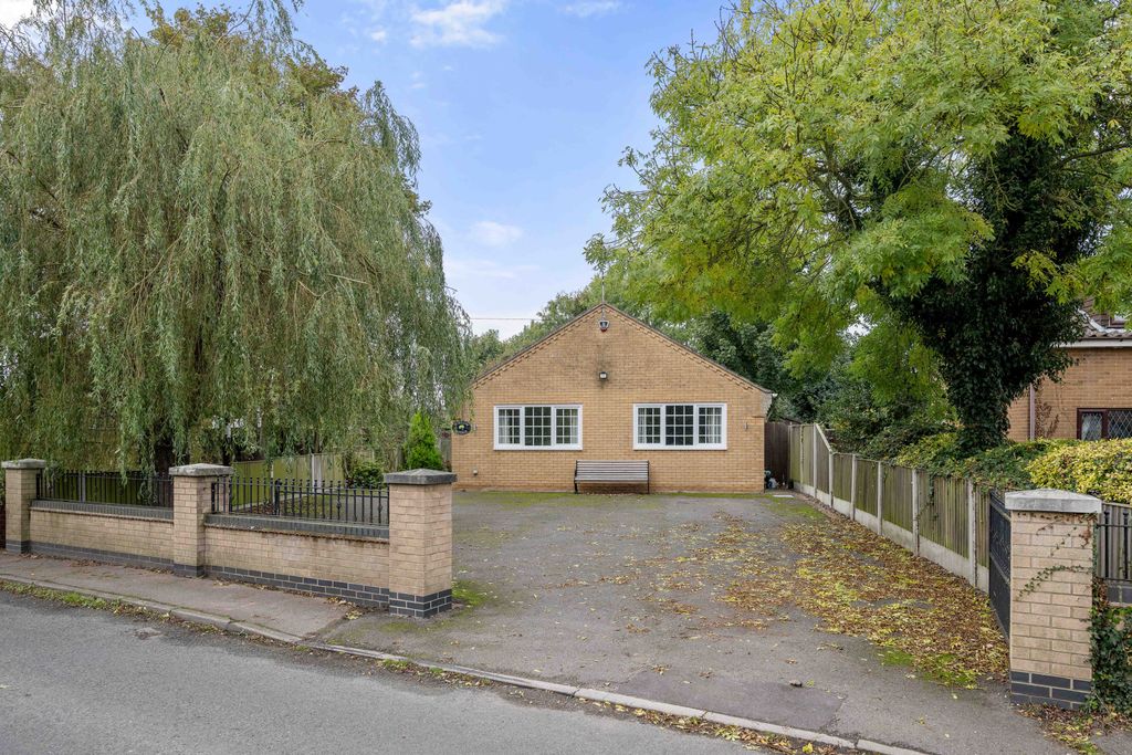 Property photo 1 of 22