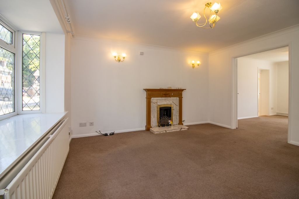 Property photo 3 of 23 Img_4989