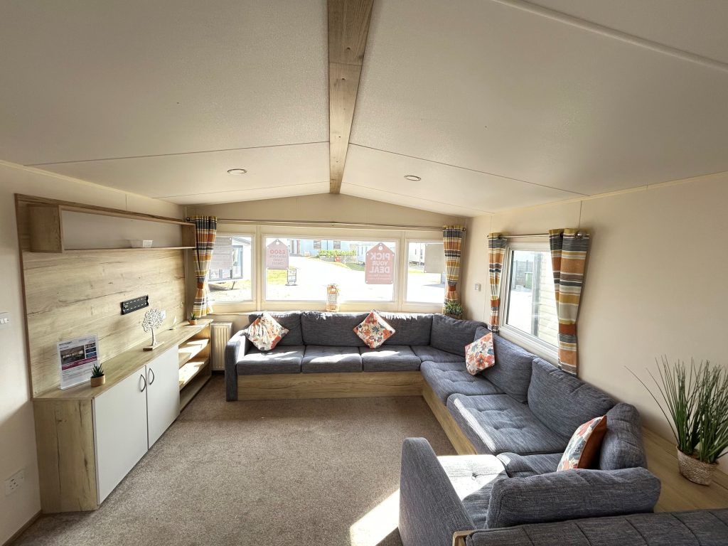 Property photo 1 of 9 Abi Trieste 2020 Car0064695 136213725.Jpeg