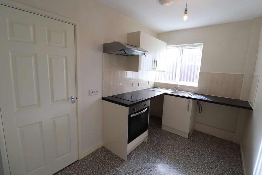 Property photo 3 of 4 Kitchen