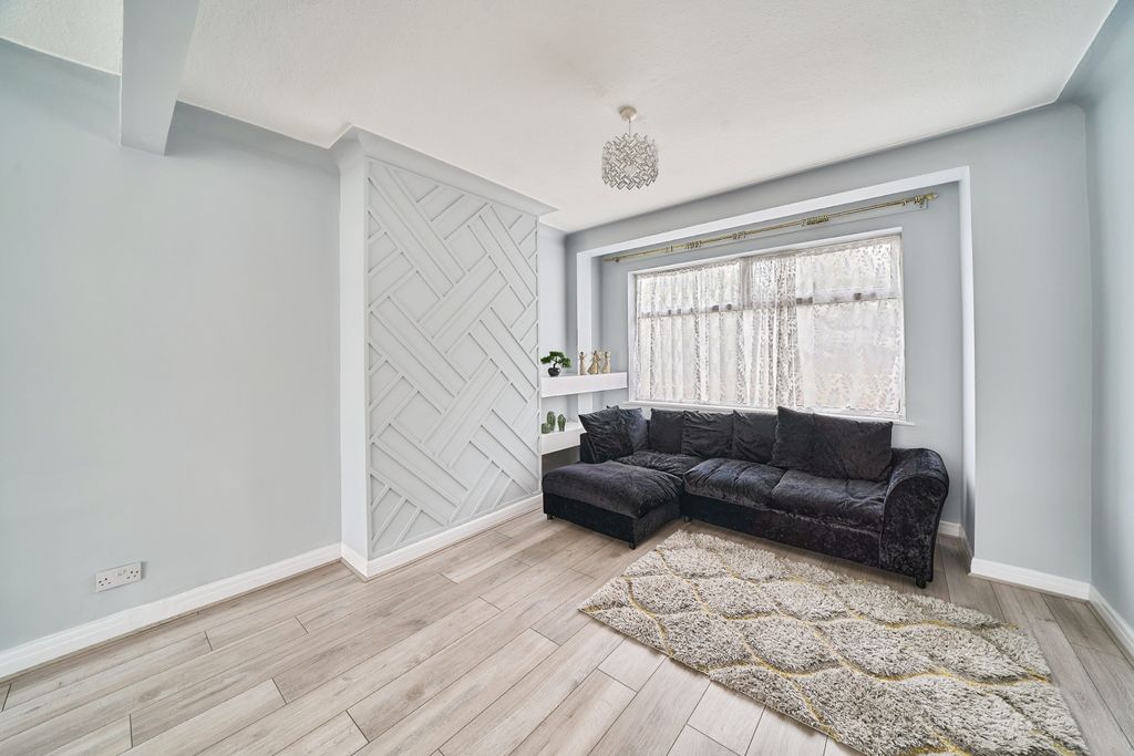 Property photo 3 of 16 Reception Room