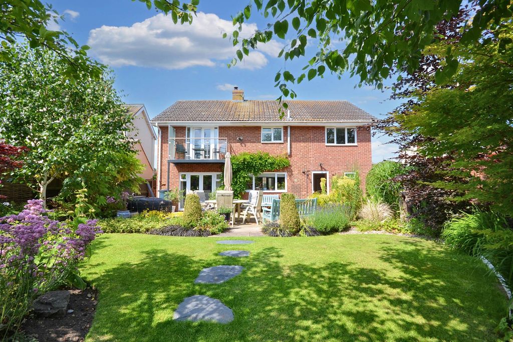 Property photo 1 of 35